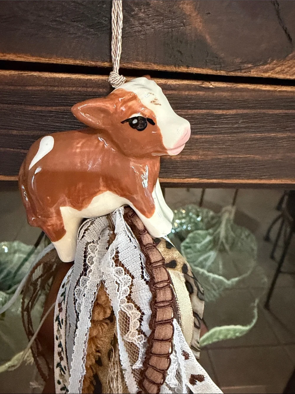 Salt shaker cow tassel